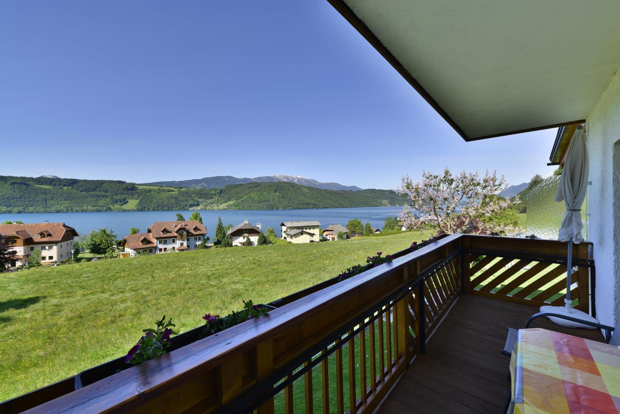 Haus Nowak Ferienwohnungen Millstatt Exterior photo